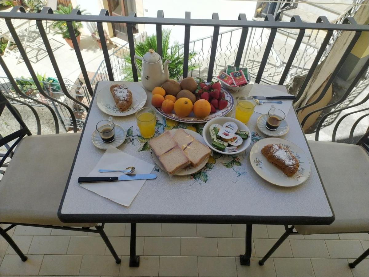 Marifra Flats Apartment Taormina Exterior photo